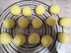 平均分成14份，盖保鲜膜防止水份流失