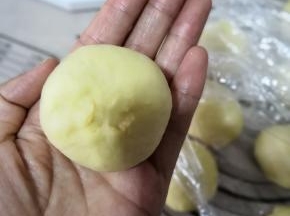 用虎口收好收口朝下