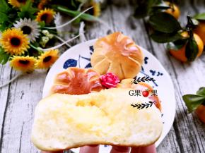 椰蓉馅香喷喷的哒