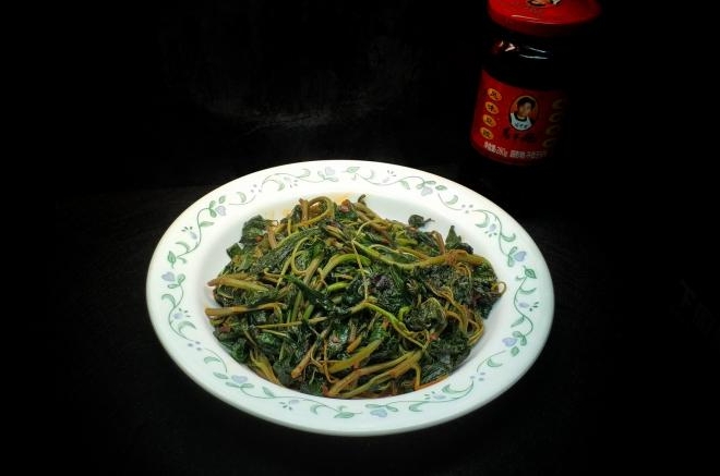 老干妈炒野苋菜