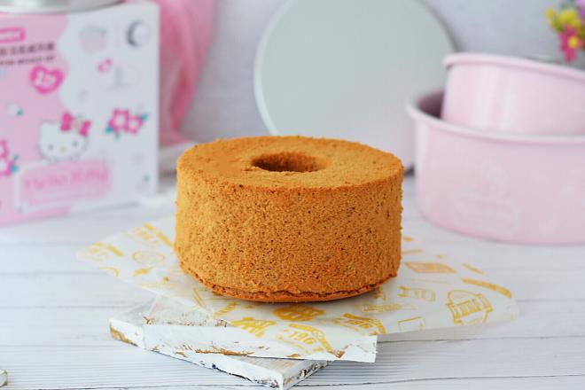 6寸中空可可戚风蛋糕