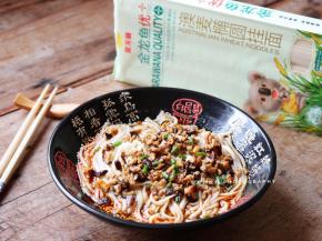 成品，汤鲜味美酸辣开胃。