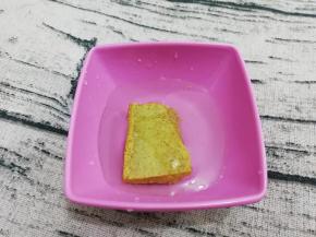 加入适量的水化开