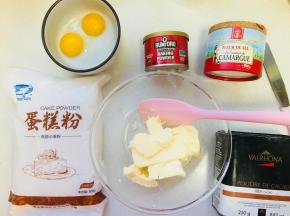 泡打粉不可省略，海盐如果没有可以不放。