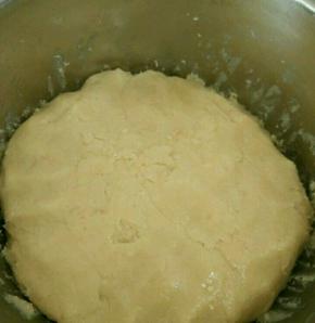 然后盖上保鲜膜一个小时。