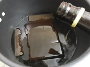 阿胶块加入即墨老酒