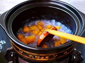 大火煮沸即可关火。
