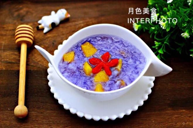 银耳蝶豆花黄桃羹