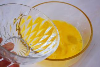 加入同等量的温水