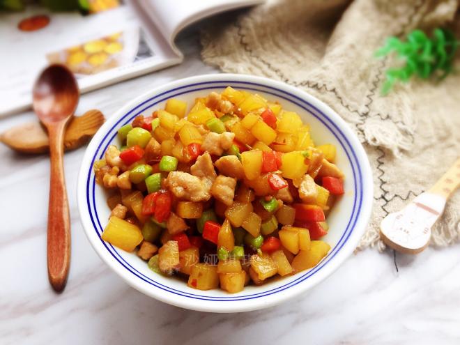 芦笋土豆炒肉丁