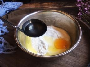 准备好70g清水。