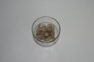 虾仁剥去虾线洗净