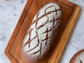 发酵好，预热烤箱，180度烤20分钟，出炉即可食用了