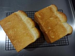 16.出炉后立马脱模，晾至手温后装保鲜袋密封保存