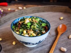 因为雪菜有咸味，所以不用加盐了。