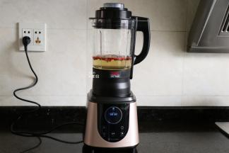 这款西屋破壁机浓汤功能系统设置的时间是一小时，炖煮30分钟后就可以按停止键，拔掉插头，开始喝啦，不用炖煮那么长时间；