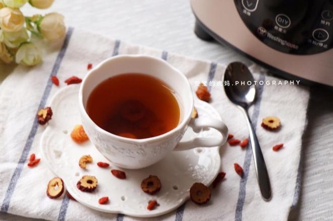 桂圆红枣茶