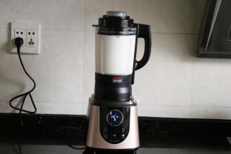 距离程序结束大约剩余5分钟左右的时候破壁机开始搅打，一开始是3档速度，然后剩余3分钟左右的时候是8档速度；