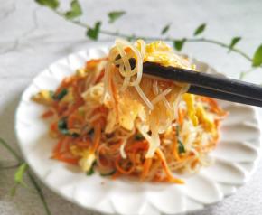 这道家常鸡蛋炒粉丝，您学会了吗？