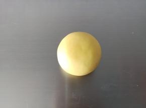 4.收口向下，滚圆
