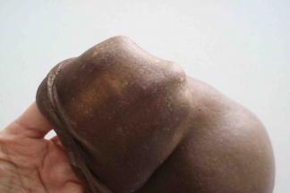 揉至面团达到扩展阶段 能拉出稍厚但有韧性的膜