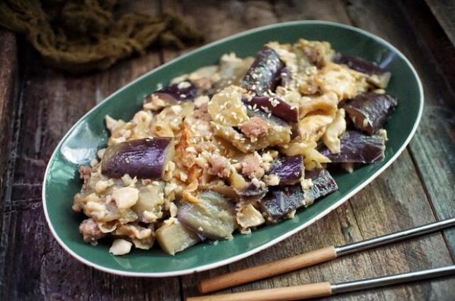 茄子炒豆干