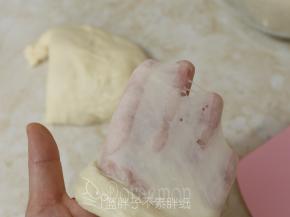 能够可以拉出薄膜，不需要到手套膜。