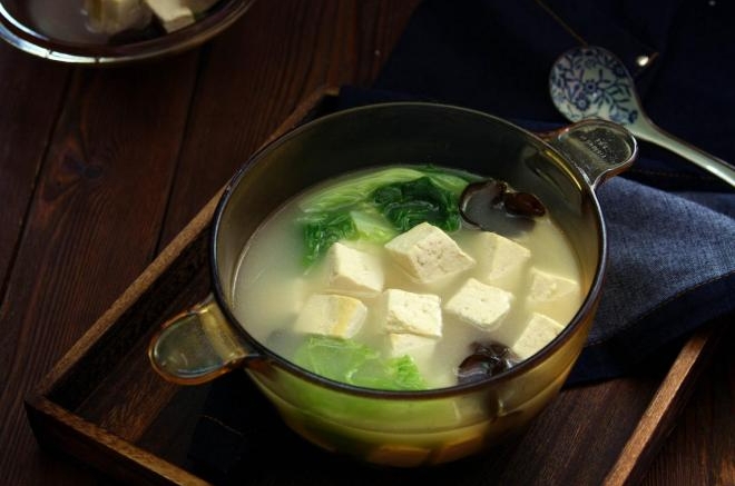鸡汁豆腐汤