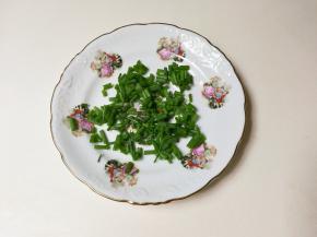 香葱洗净切成葱花