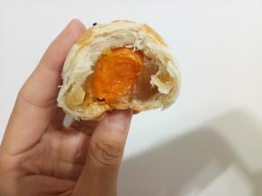 .趁热吃的时候简直太享受啊，蛋黄流油