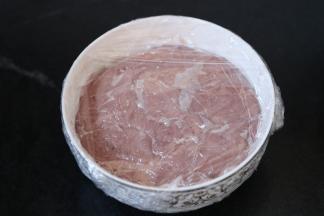 5.盖上保鲜膜 冷藏保存