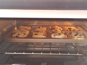 烤箱上下火170度预热10分钟后放入，烤20分钟左右。