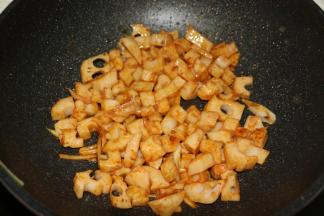 翻炒均匀使其充分入味。