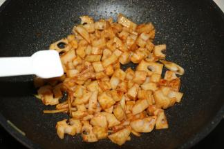 加入少许盐调味。