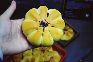 馋人不？没有刷蛋液，色泽也不错哦！