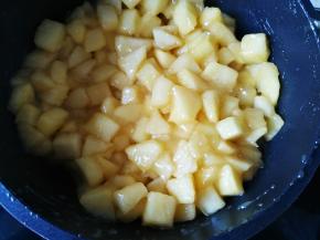 翻炒至浓稠，关火