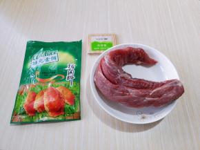 准备食材！如果喜欢吃牛肉的宝贝们，也可以选用牛肉哈！