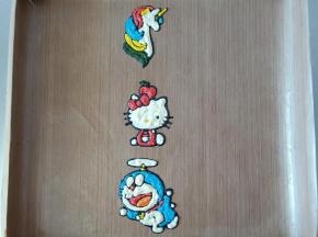 9.彩色面糊填充好后放冰箱冷藏
