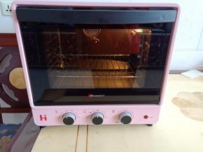 14.烤箱开始预热，上下火160度 ，我用的海氏B30烤箱
