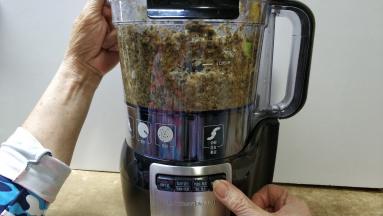 料理机操作简单搅拌速度极快