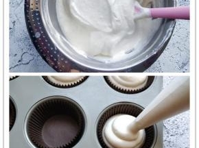 沿盆边倒入玉米油，翻拌均匀即可。将做好的蛋糕糊倒入剪口裱花袋中，挤入垫了软纸杯的模具内，八分满即可。