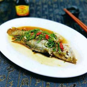 葱花选用的葱叶，可以不用切，用手撕出来更漂亮！