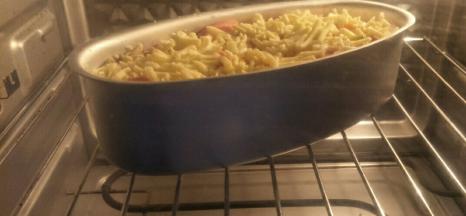 烤箱上下火200度预热，放入烤箱烤15分钟左右