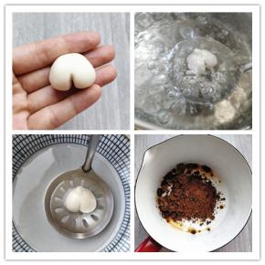 13.单个柴犬的屁股也是用包馅的小球，中间用刀背压出痕迹，做成如图的形状，再粘上一条弯曲的小尾巴。14.在小锅里烧适量的开水，开小火，把做好的柴犬圆子，切好的红薯圆子依次放入水中煮熟。15.约煮三五分钟，浮上水面就是熟了，捞出盛在凉开水中备用。16.最后做红糖糖浆：将红糖和少许水倒入小锅中，开小火煮沸到完全溶解。我用的红糖是甘汁园的纯红糖，口感清甜，颜色也很正，不需要额外调色。