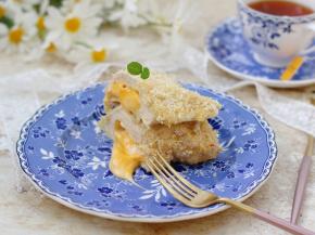 趁热切开，会有热热的奶酪流出来，赶快享用美味吧。