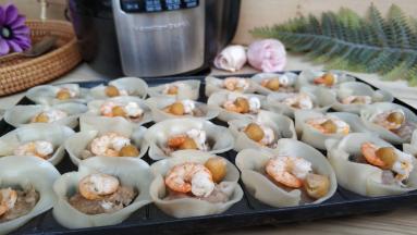 方便快捷鲜虾烧卖就完成啦