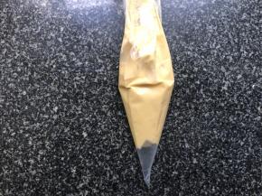 装入裱花袋，开小口