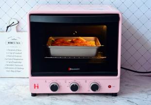 预热好的烤箱，放入鸡腿，烤制50分钟就可以食用了