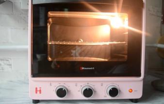 烤箱预热200°8分钟。