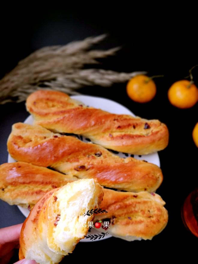 椰蓉蔓越莓面包